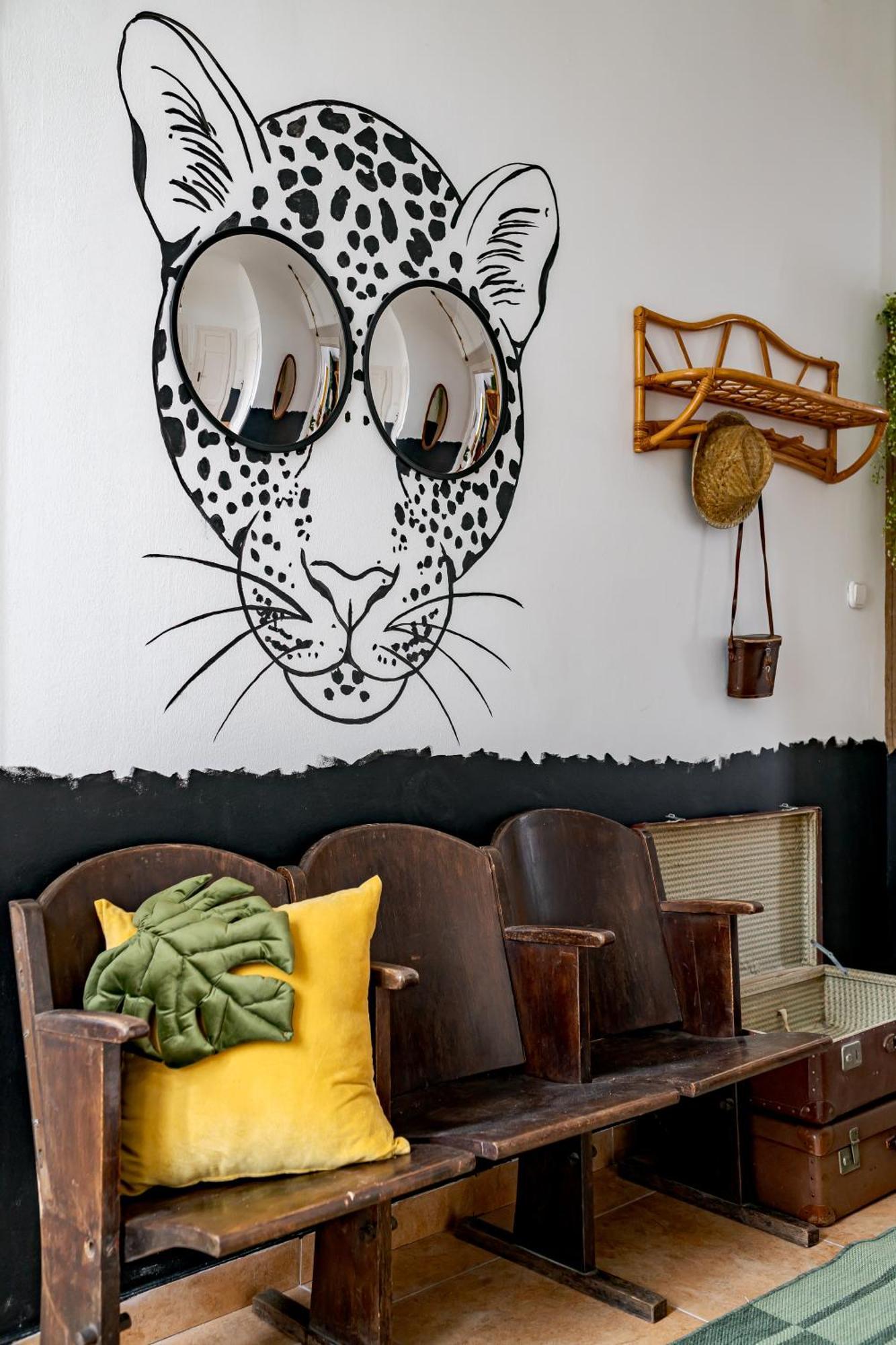 Jungle Aesthetics Downtown Aircon And Garage Parking דירה בודפשט